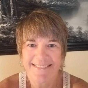 Meet your Posher, Debbie